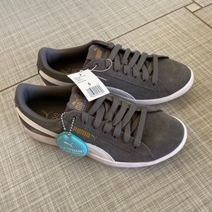 PUMA ladies Vikky Suede Grey Size 6